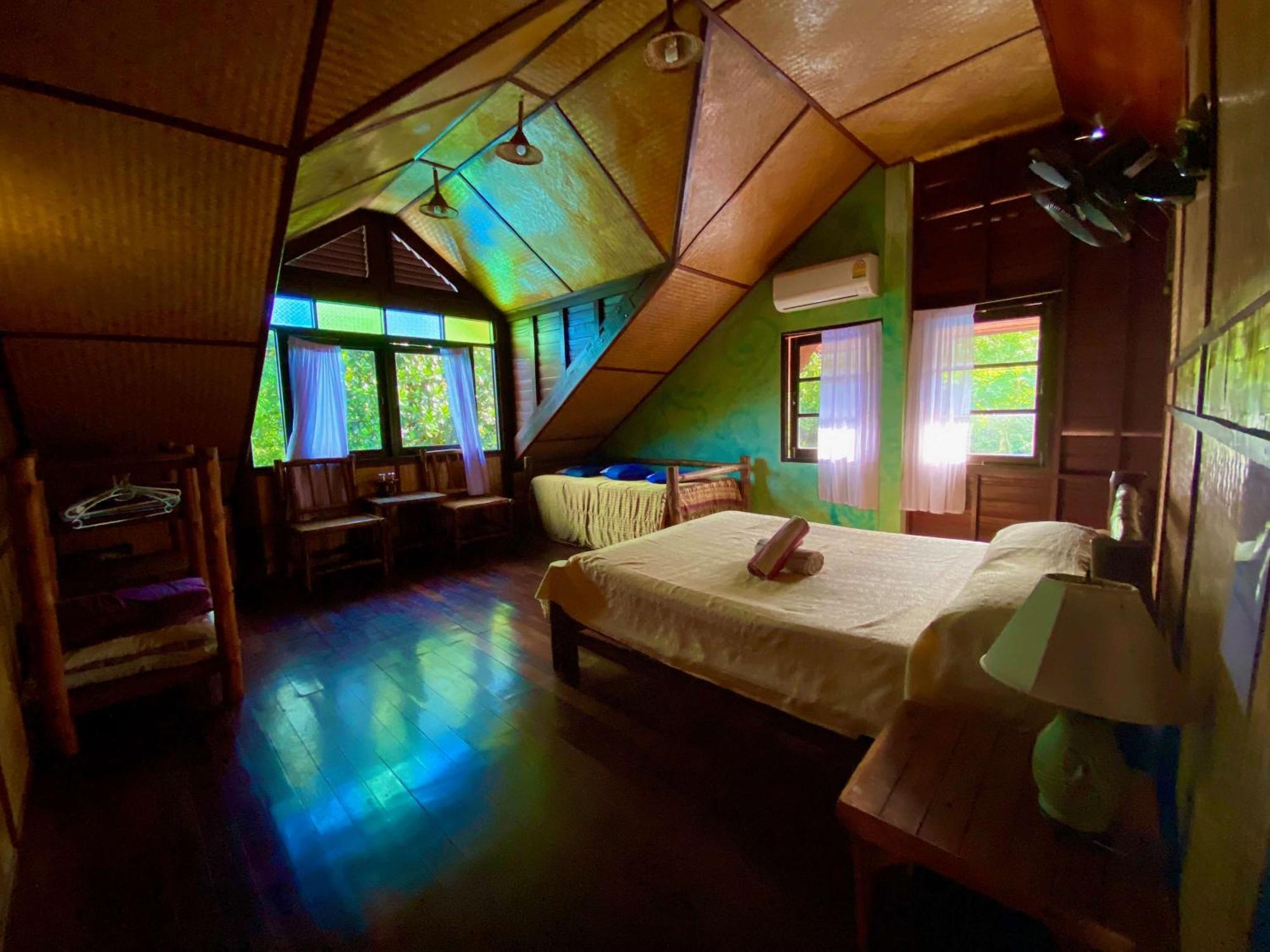 Shanti Lodge Phuket Chalong Bagian luar foto