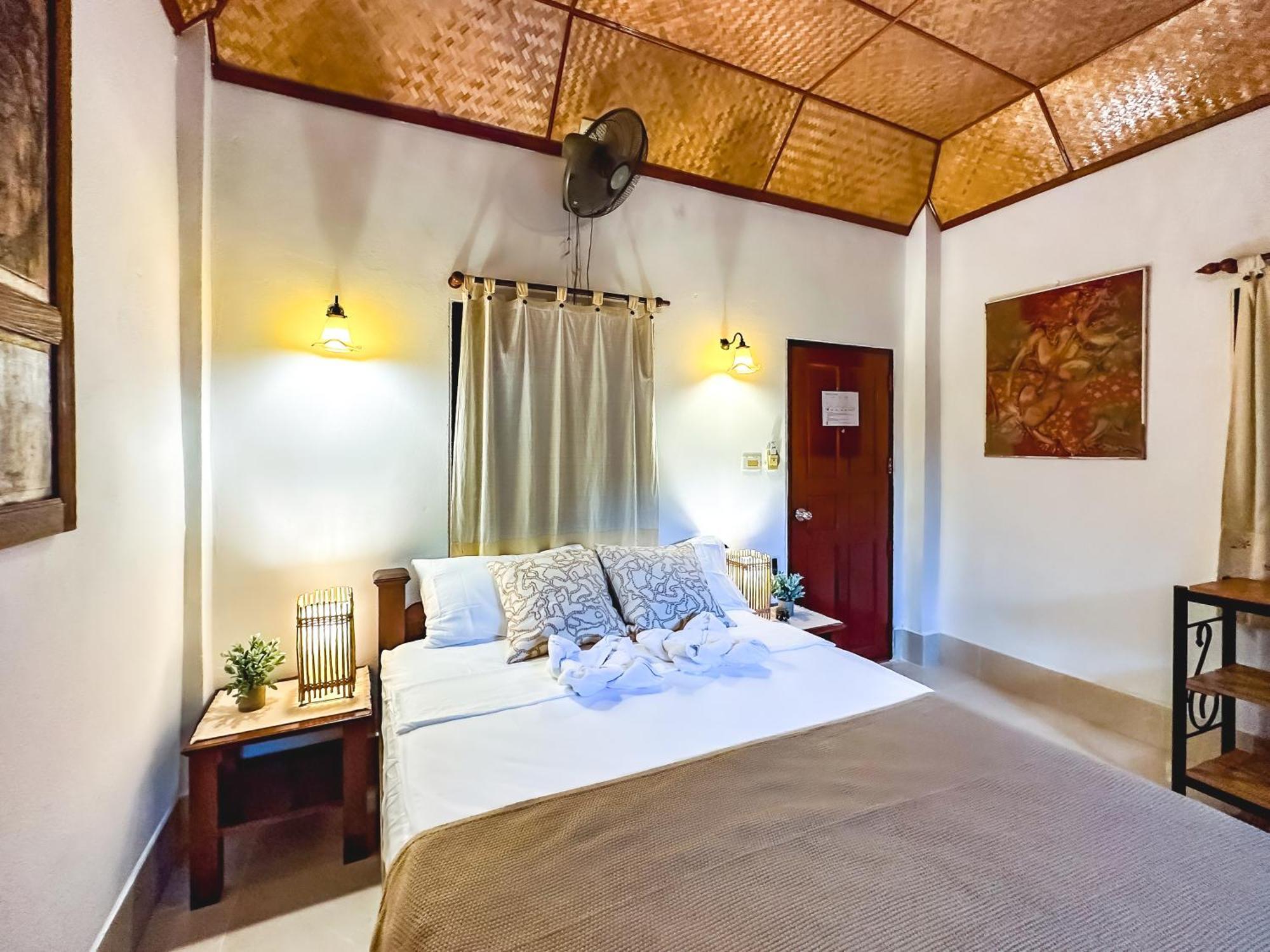 Shanti Lodge Phuket Chalong Bagian luar foto